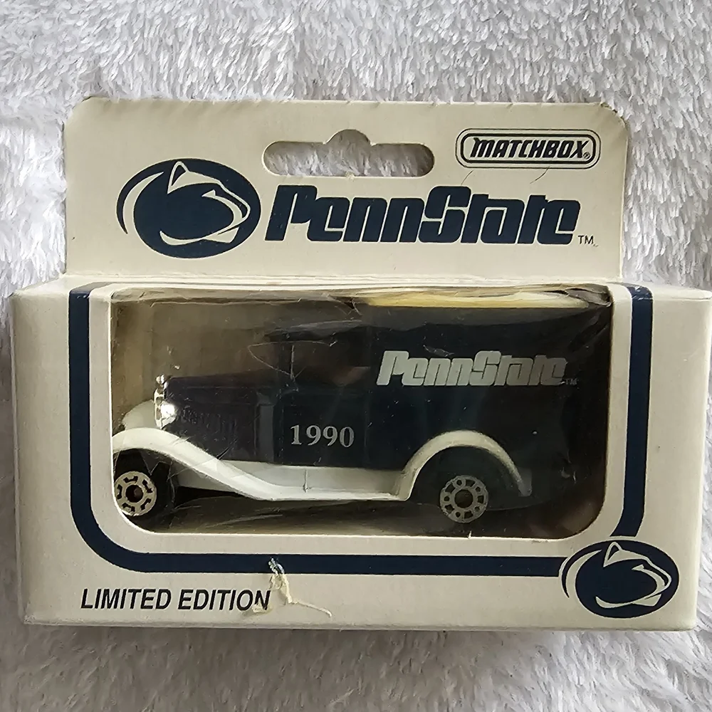 Matchbox 1990 Limited Edition Penn State Model A Ford Van